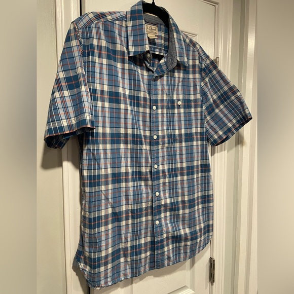 L.L. Bean Men’s Blue Plaid Short Sleeve 100% Cotton Button Down Shirt Size M - Picture 5 of 11